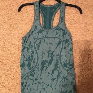 Lululemon tank top